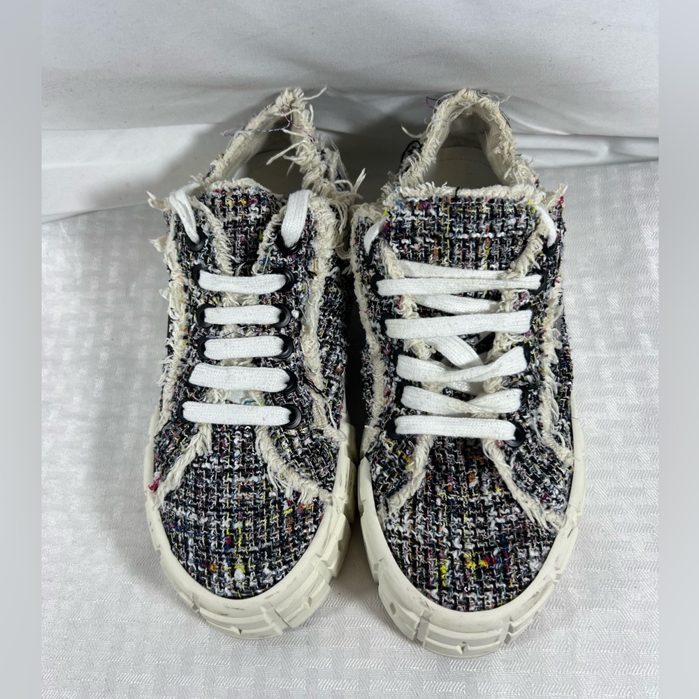 7002: Prada Tweed Platform Lug Sole Sneakers 40 IT